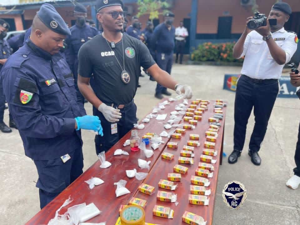 Guinée : 725 grammes de cocaïne saisis, deux personnes interpellées par l’OCAD
